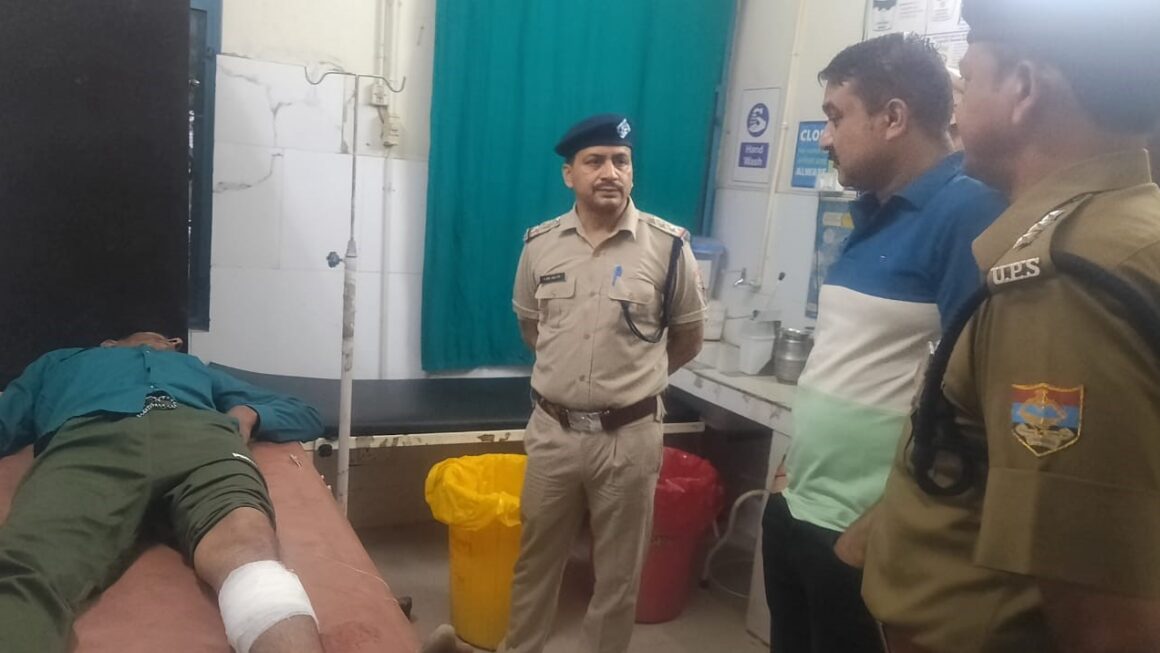 डकैतों व पुलिस के बीच हुई मुठभेड़, एक बदमाश को लगी गोली