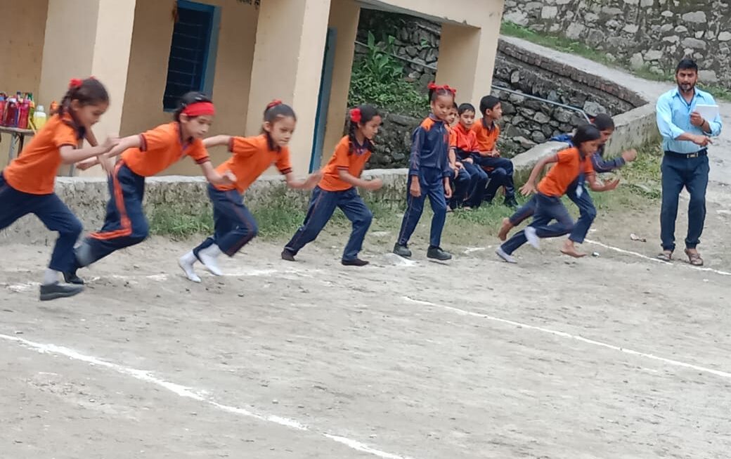 सरस्वती शिशु मंदिर थराली का वार्षिक खेलकूद प्रतियोगिता संपन्न हुई