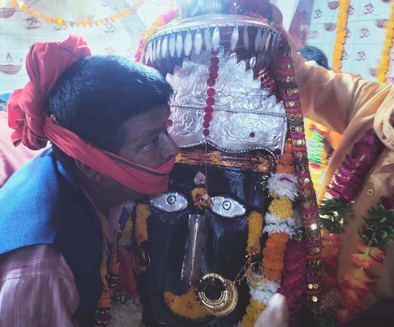 तीन दिवसीय मायका प्रवास पर पनाई सेरा स्थित देवी मंदिर आई कालिंका देवी ससुराल को हुई विदा