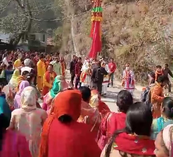 सैकड़ों गांवों के भ्रमण पश्चात सिमली की चंडिका देवी पहुंची विद्यापीठ न्यू डिम्मर